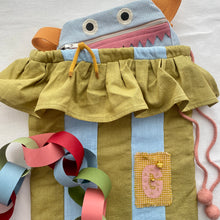 Load image into Gallery viewer, Clown Conker