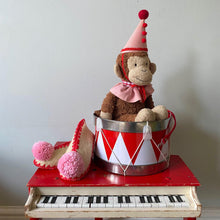 Load image into Gallery viewer, Clown Pom Pom Slippers