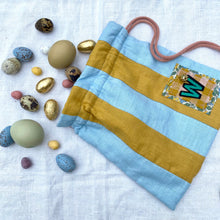 Load image into Gallery viewer, Conker Bag
