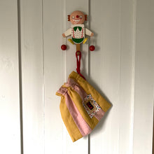 Load image into Gallery viewer, Conker Bag
